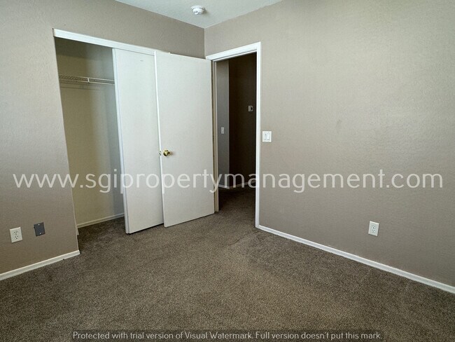 Building Photo - 3 Bedroom El Mirage home