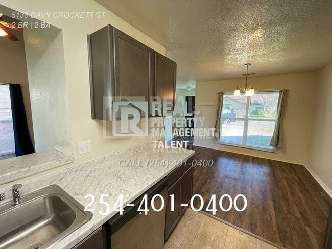 Building Photo - DEAL ALERT!!!! 2 Bedroom, 2 Bathroom Home ...