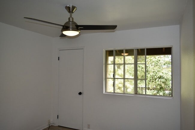 Building Photo - Kihei Villages - Unfurnished upstairs unit 2 bd/1.5 bath. Nicely remodeled.