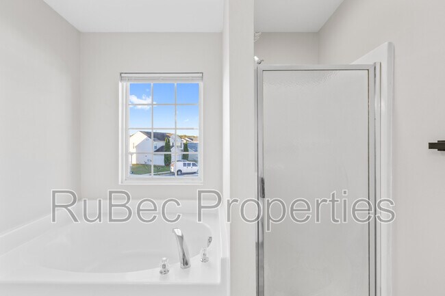 Building Photo - 9115 Old Ash Ct