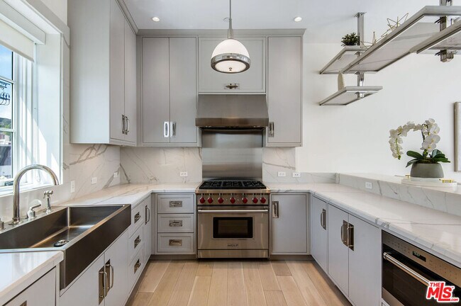 Building Photo - 15225 Palisades Village Ln