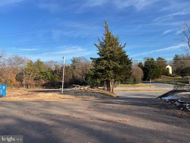 Building Photo - 2800 Centreville Rd