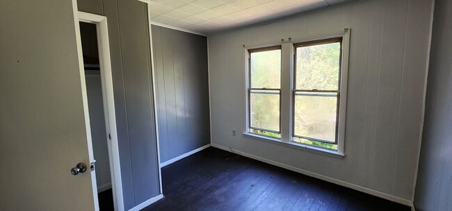 Building Photo - Monessen Updated 3 Bedroom 1 Bath House:   ACCEPTING SECTION 8