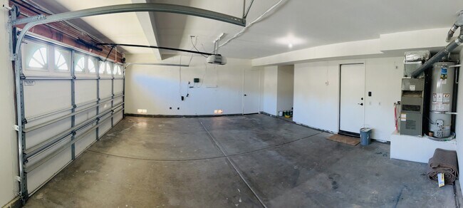 Building Photo - 43127 Corte Calanda