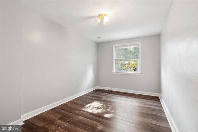 Building Photo - 620 MacDade Blvd