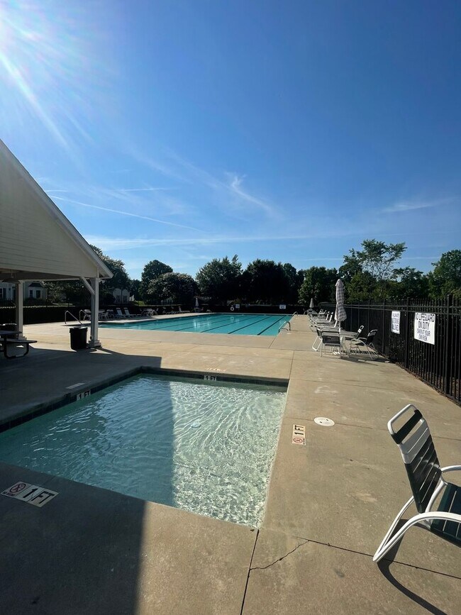 Building Photo - Lovely 3 Bedroom Home in Greer Near Gibb S...