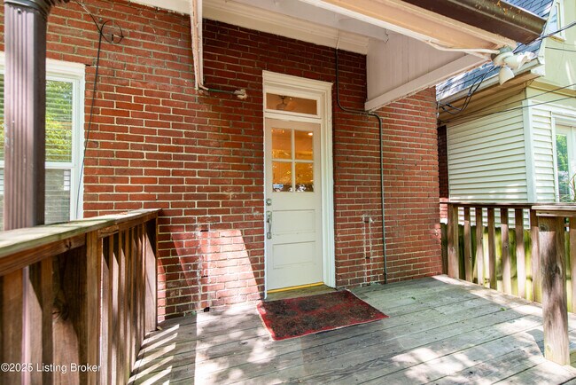 Building Photo - 1604 Edgeland Ave
