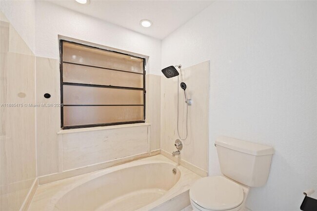 Building Photo - 6633 NW 179th Terrace