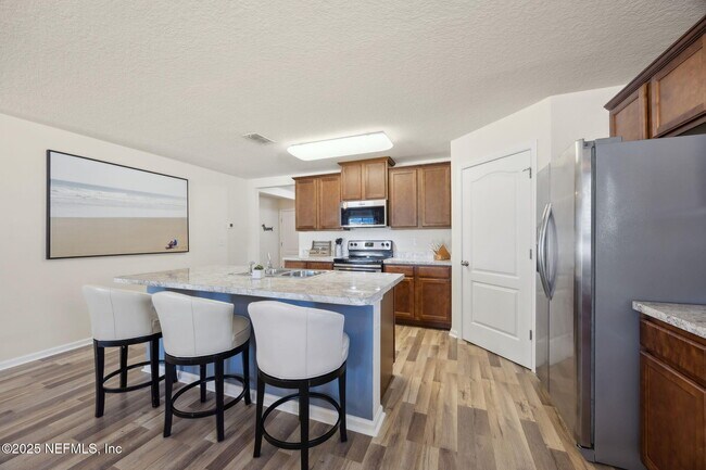 Building Photo - 3356 Canyon Falls Dr