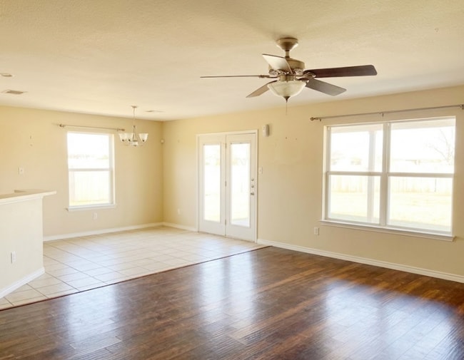 Building Photo - AVAILABLE SOON! APPLY ON OUR WEBSITE!