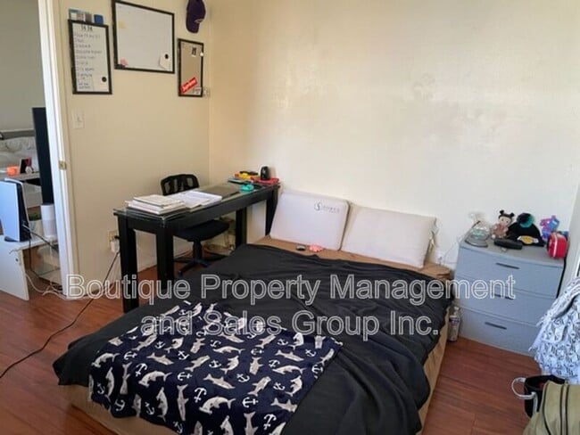 Building Photo - 792 Termino Ave