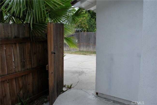 Building Photo - 7053 Corbin Ave