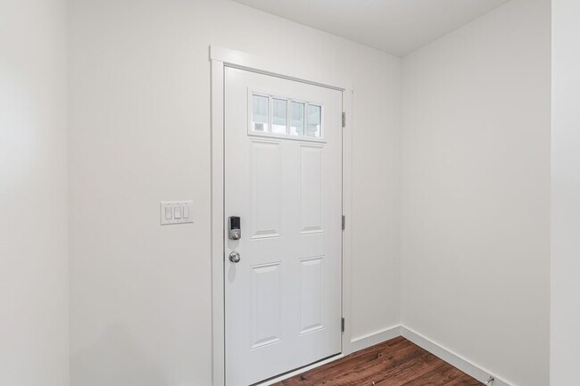 Building Photo - 6829 Prospect Hl Ln