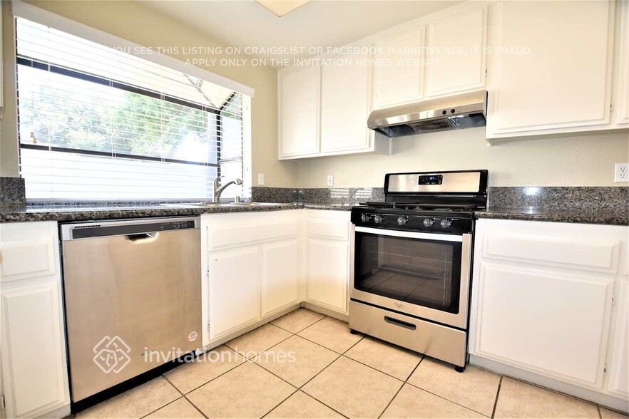 Building Photo - 6863 Kempster Ln