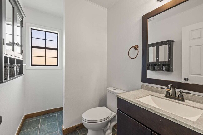 Building Photo - Stylish 3 Bed, 2 Bath Renovated Duplex in the Heart of Rincon!