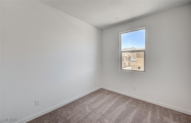 Building Photo - 2544 Vandra St