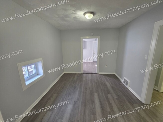 Building Photo - 3824 Parrish Ave