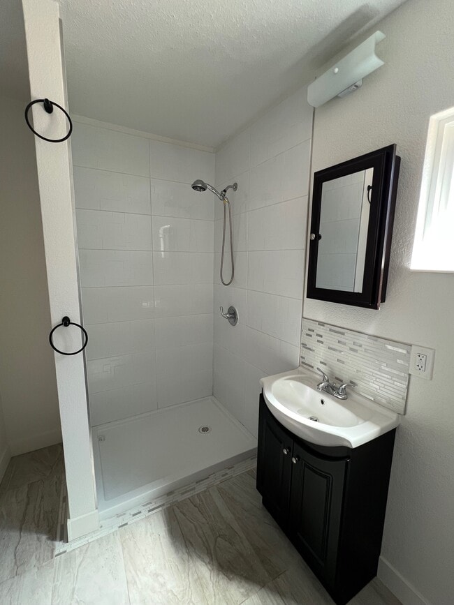 Building Photo - 7820 Old Auburn Rd