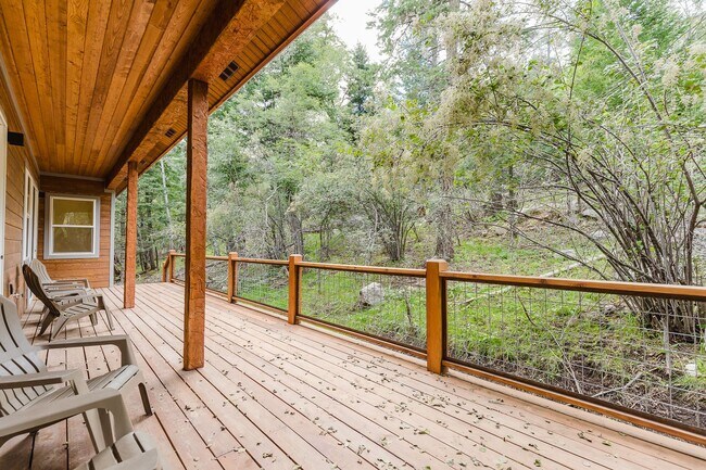 Building Photo - Beautiful New Construction Mountain Retreat