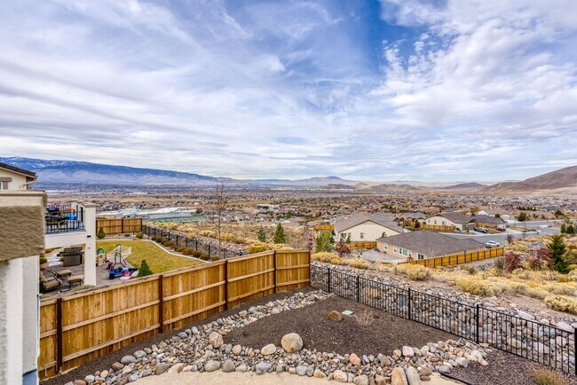 Building Photo - Panoramic views of the valley with a modern updated home!