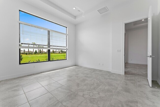 Building Photo - 9333 SW Pepoli Way