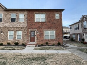 Building Photo - 102 Whitman Crossing