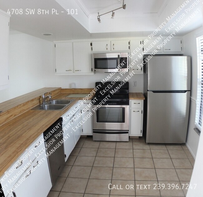 Building Photo - 4708 SW 8th Pl