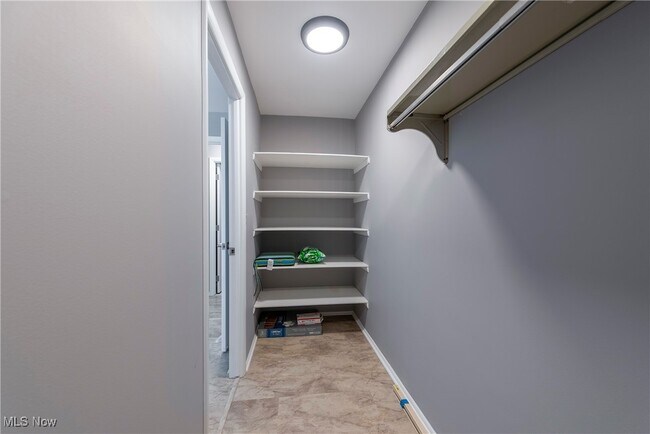 Building Photo - 12550 Lake Ave