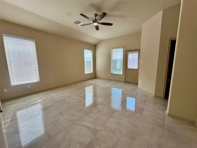 Building Photo - 5415 Sunfall Bend Ln