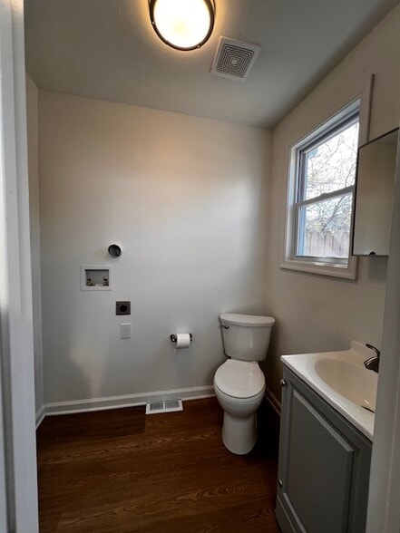 Building Photo - 205 Porter St