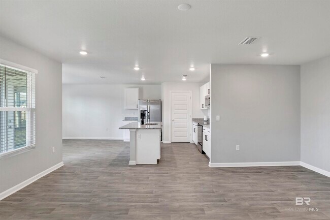 Building Photo - 3191 Camino Real Lp