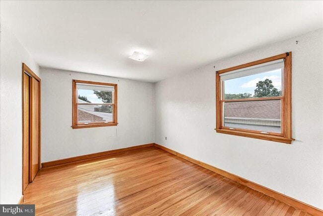Building Photo - 400 Kennerly Rd