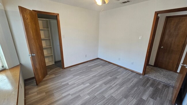 Building Photo - 1700 Kendolph Dr