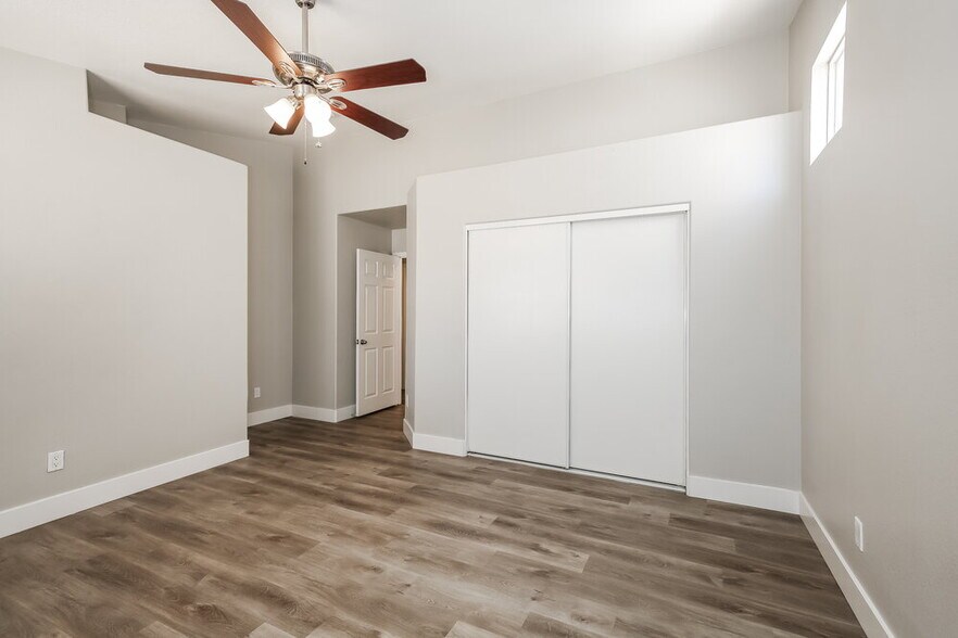 Building Photo - 6126 Magic Mesa St