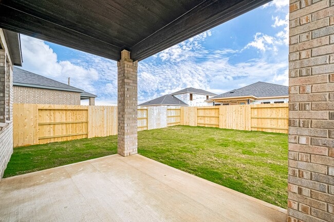 Building Photo - 9746 Pettus Crk Dr