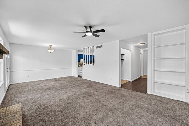Building Photo - 7932 Grow Ln