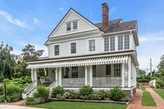 Building Photo - 206 Brighton Ave