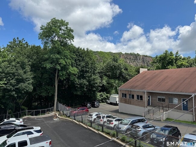 Building Photo - 1085 Whalley Ave