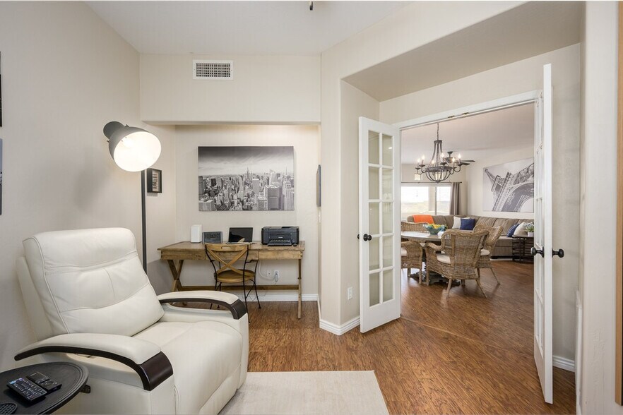 Building Photo - 9100 E Raintree Dr