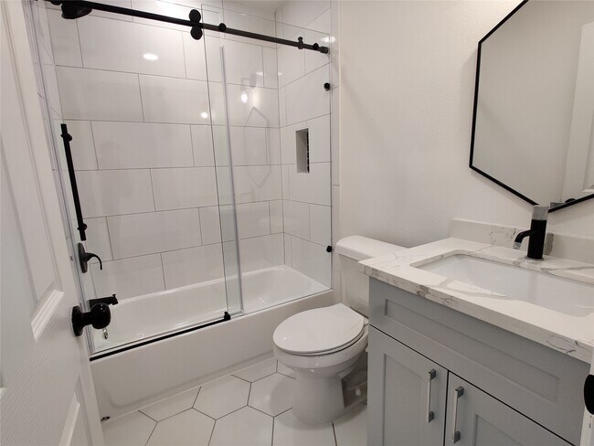 Building Photo - 7810 Appleton St