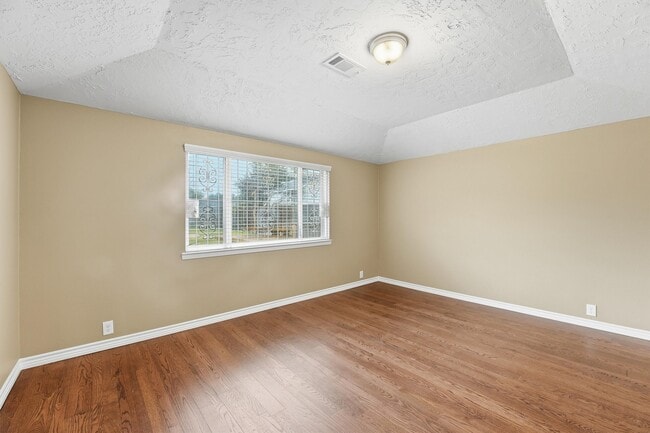 Building Photo - 4122 Regency Dr