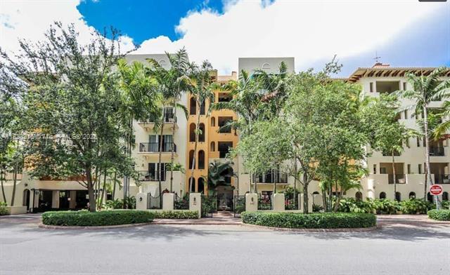 Building Photo - 642 Valencia Ave