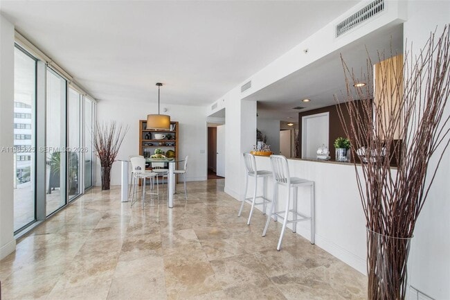 Building Photo - 6305 Indian Creek Dr