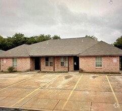 Building Photo - 7625 Windsor Oaks