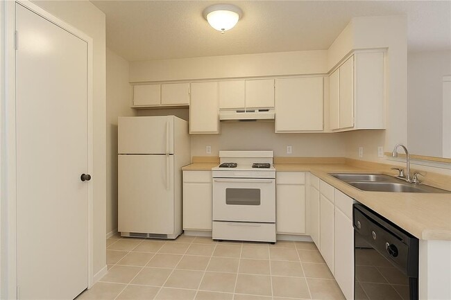 Building Photo - 903 Taulbee Ln