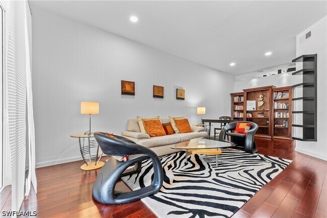 Building Photo - 1845 Les Chateaux Blvd