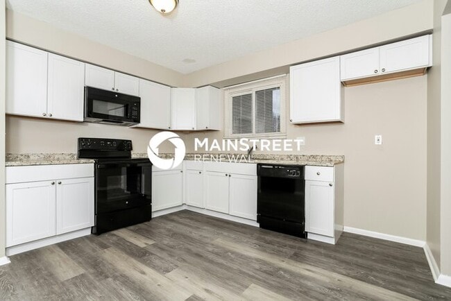 Building Photo - 2033 Queensbridge Dr