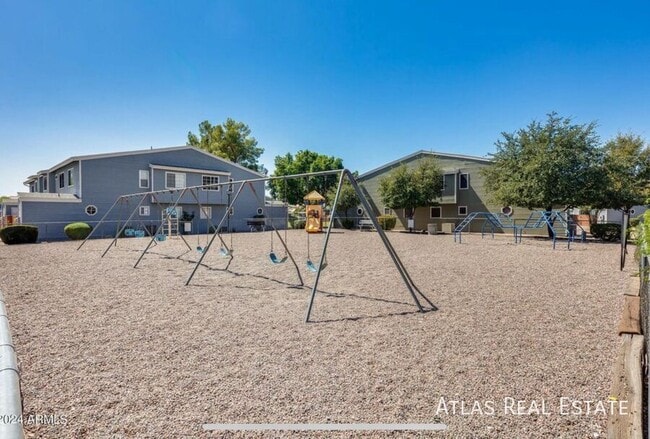 Building Photo - 2301 E University Dr