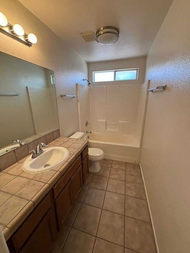 Building Photo - 2449 Ensenada Dr