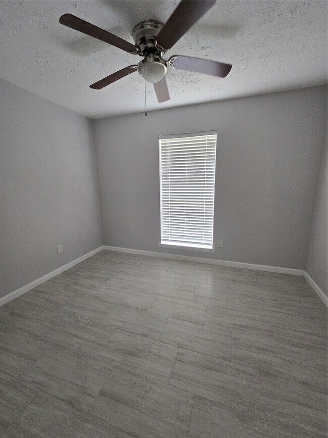 Building Photo - 19319 Cypress Cliff Dr